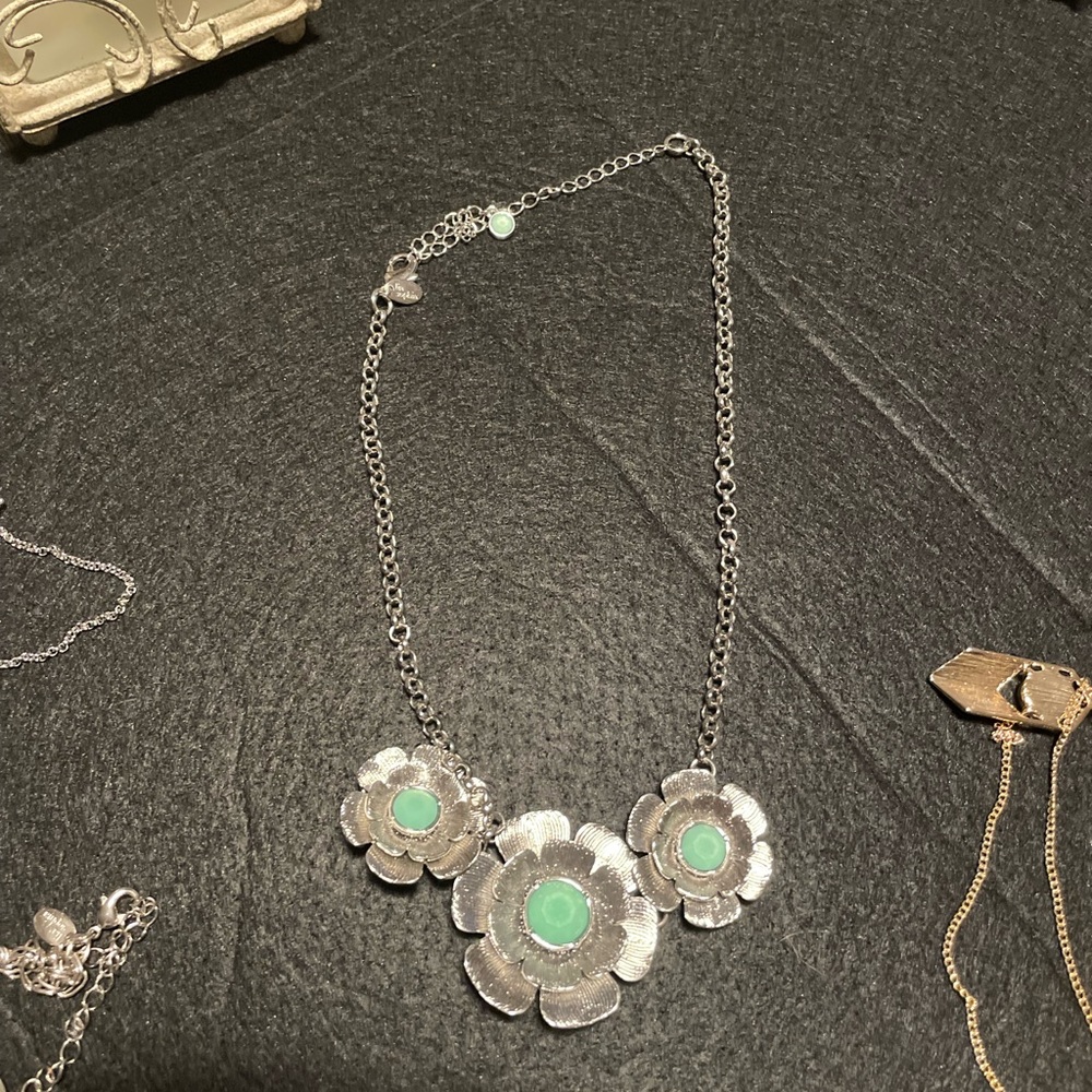 Jewelry - Picture 7 of 17
